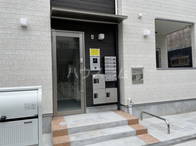 29/30 エントランス