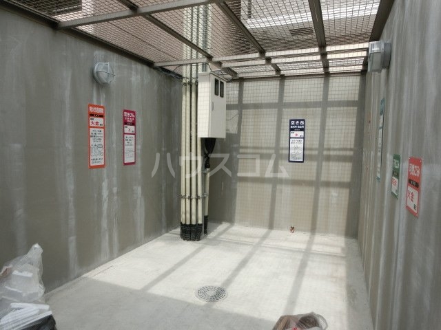 20/28 エントランス