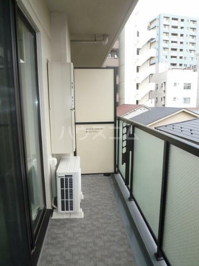 13/19 バルコニー