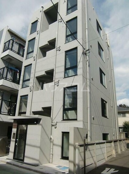 セレーノ上高田の外観