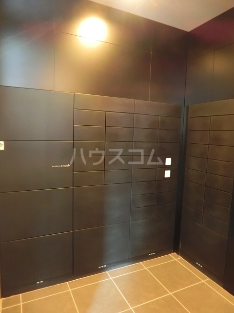 20/29 エントランス