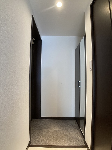 13/30 玄関