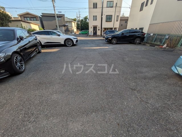 19/19 駐車場