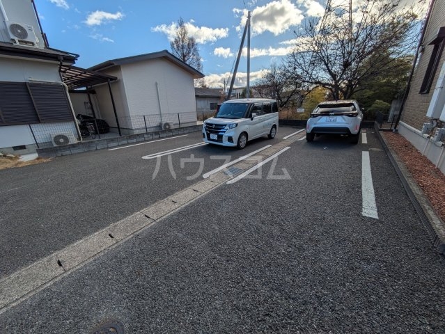 2/10 駐車場