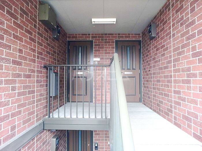 13/20 エントランス