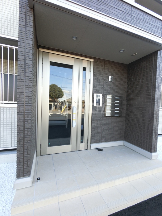 17/20 エントランス