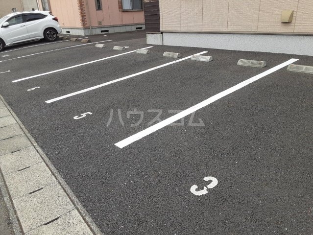 21/22 駐車場