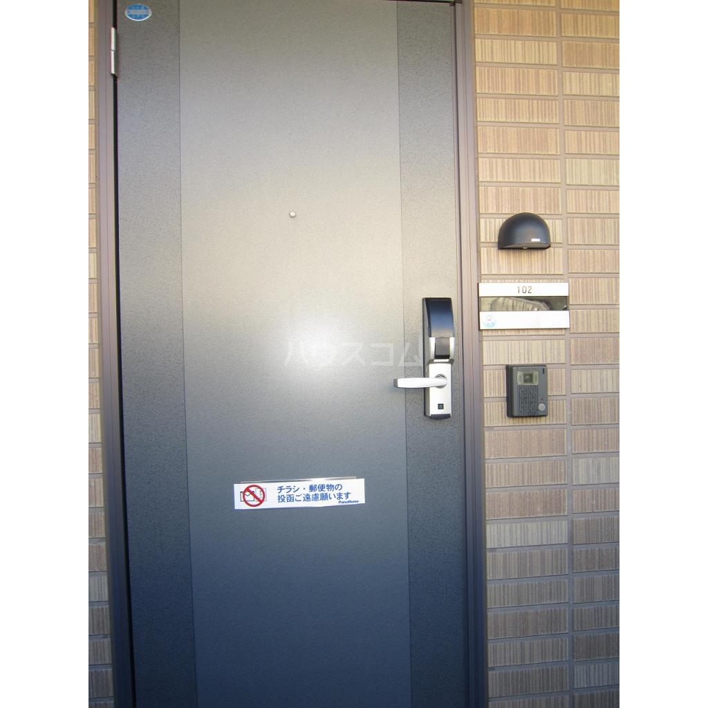 21/23 エントランス