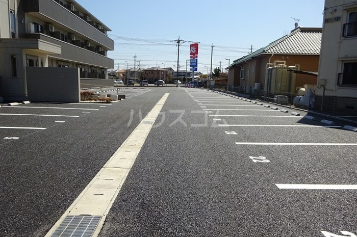 22/30 駐車場
