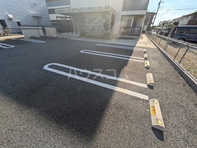 21/30 駐車場