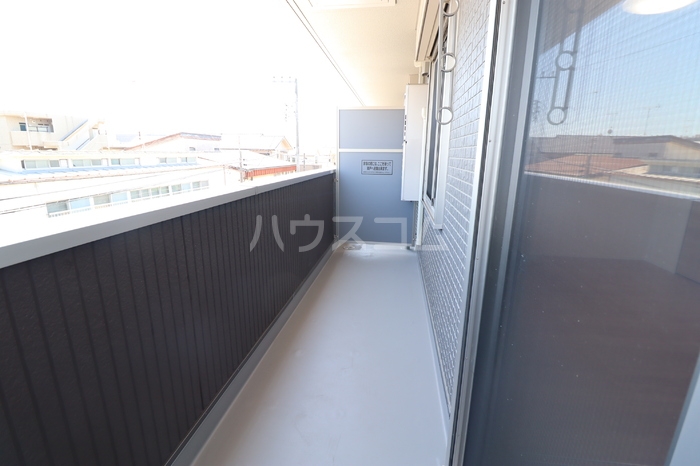19/28 バルコニー