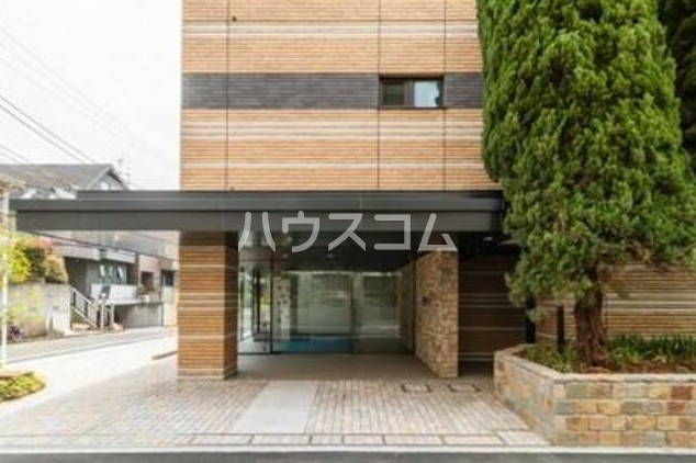 14/16 エントランス