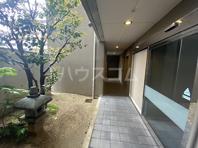 29/30 エントランス