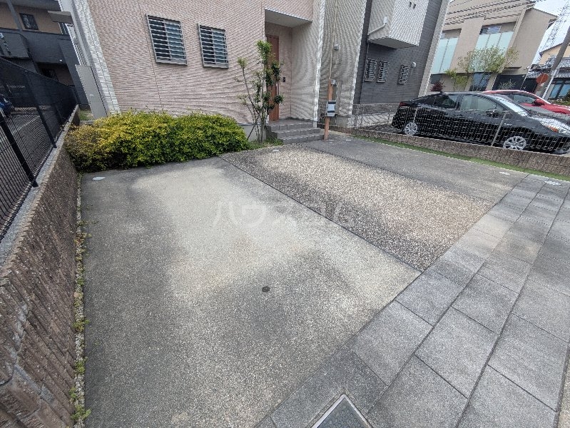 26/26 駐車場