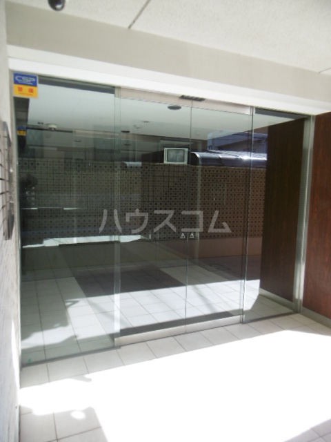 2/3 エントランス