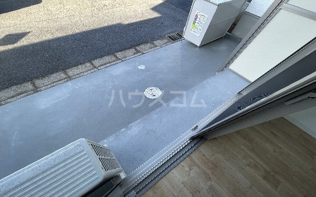 23/30 バルコニー