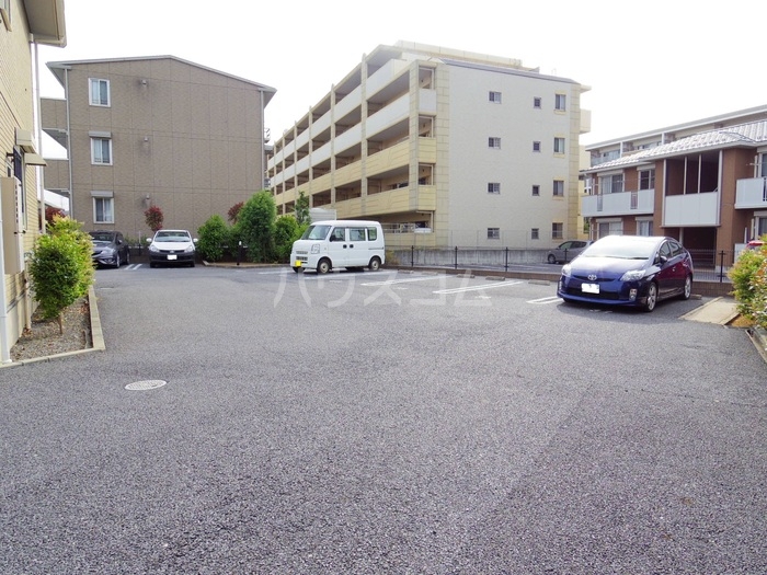 20/26 駐車場