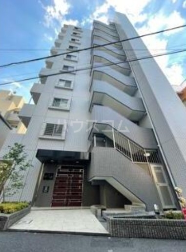 18/24 エントランス