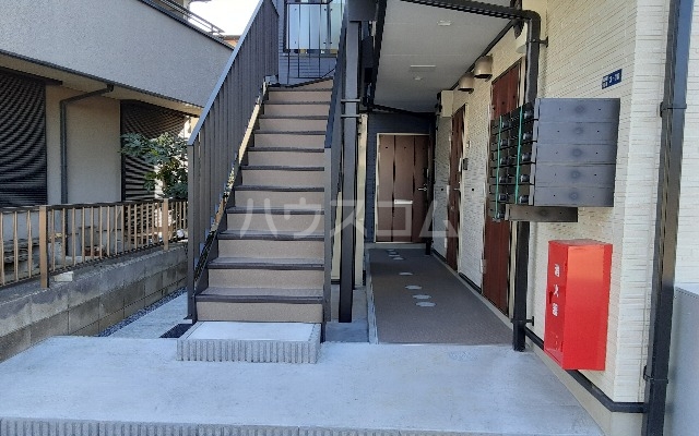 3/4 エントランス