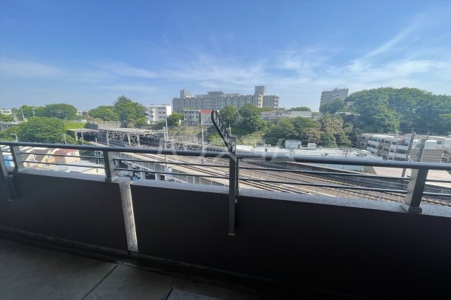 13/23 バルコニー