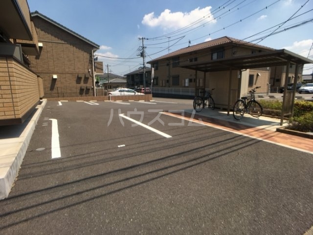 2/7 駐車場
