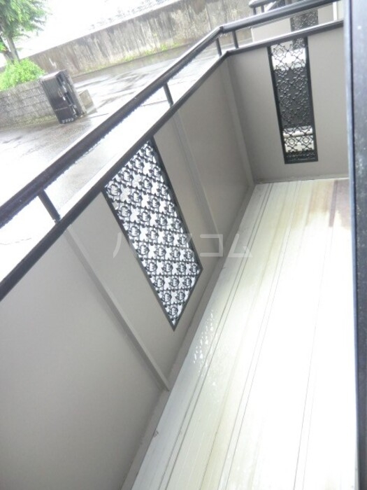 13/27 バルコニー