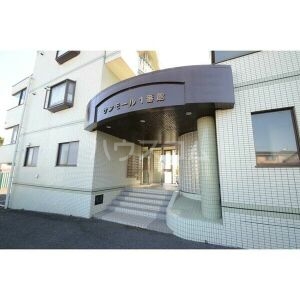 20/30 エントランス