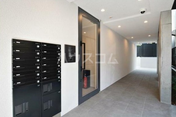 19/21 エントランス