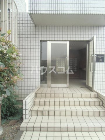 13/23 エントランス