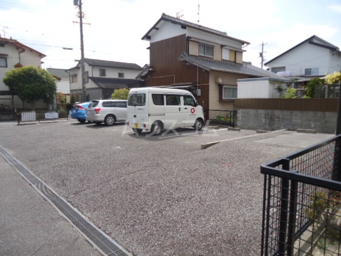 22/30 駐車場