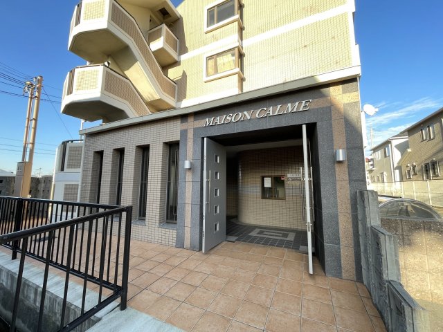 18/20 エントランス