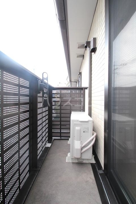 17/26 バルコニー