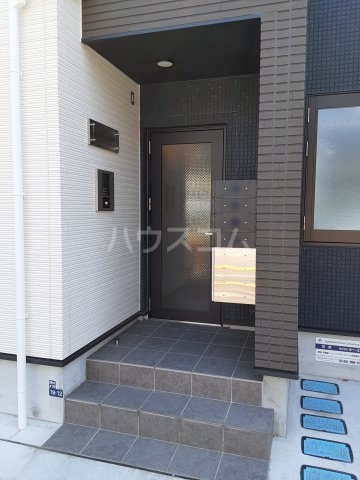2/3 エントランス