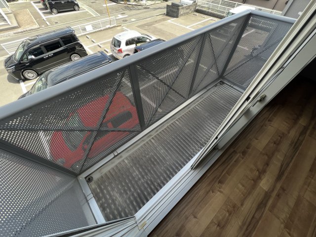 19/26 バルコニー