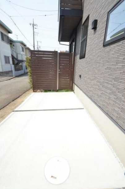24/26 駐車場