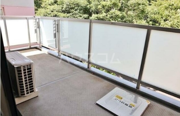 13/27 バルコニー