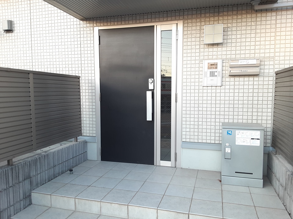 14/18 エントランス