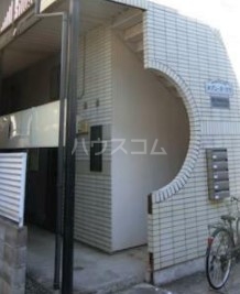 23/30 エントランス