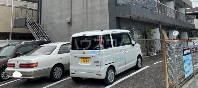 22/30 駐車場