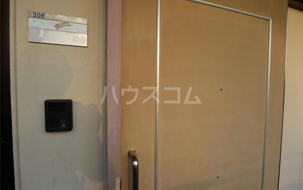 5/18 玄関