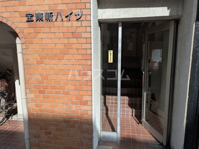 19/25 エントランス