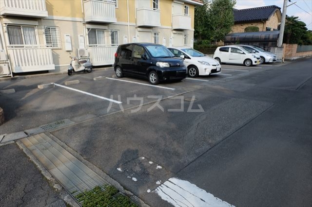 14/19 駐車場