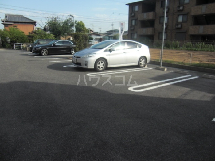 17/23 駐車場