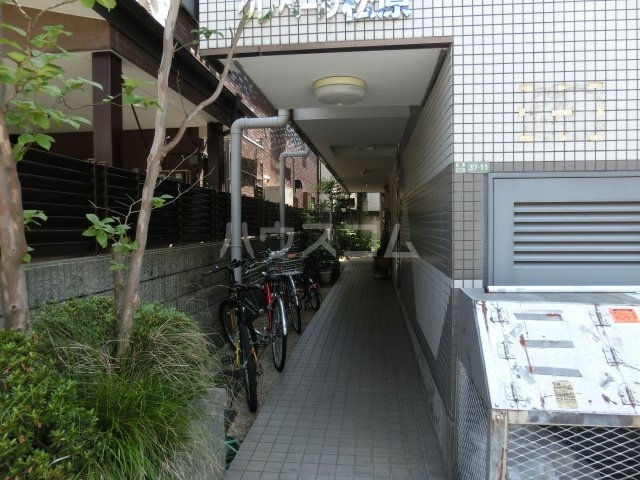 19/26 エントランス