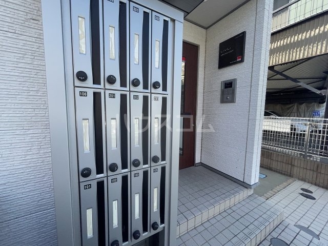 21/24 エントランス