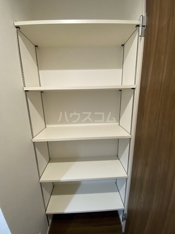 収納