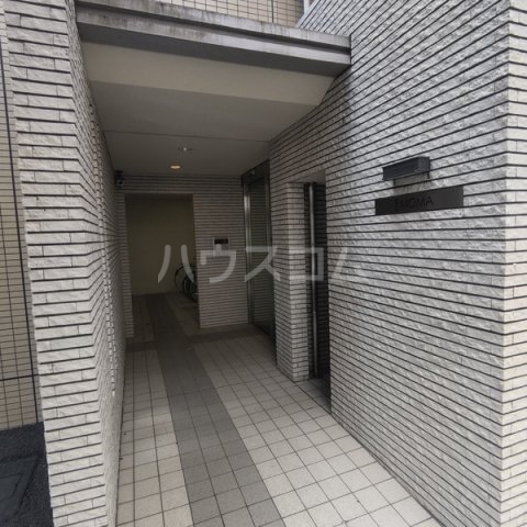 15/22 エントランス
