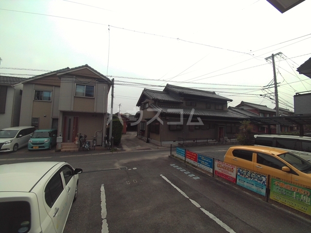 25/30 駐車場