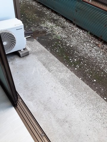 18/23 バルコニー