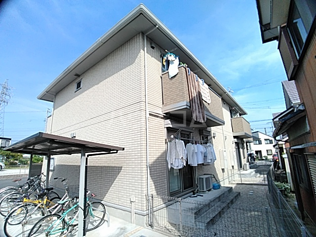 2/4 外観